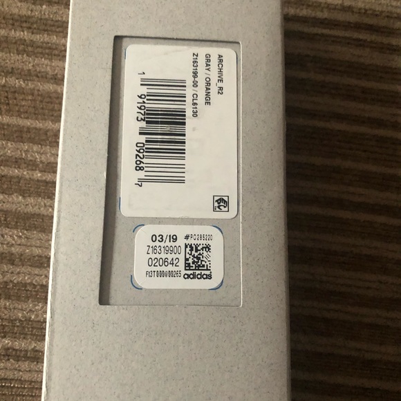 SOLD Adidas Archive R2 Nite Jogger - Picture 5 of 6